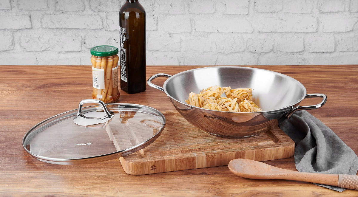 Wok pan with lid, stainless steel, 28 cm / 3,3 l, "Perla" - Korkmaz Brand Korkmaz