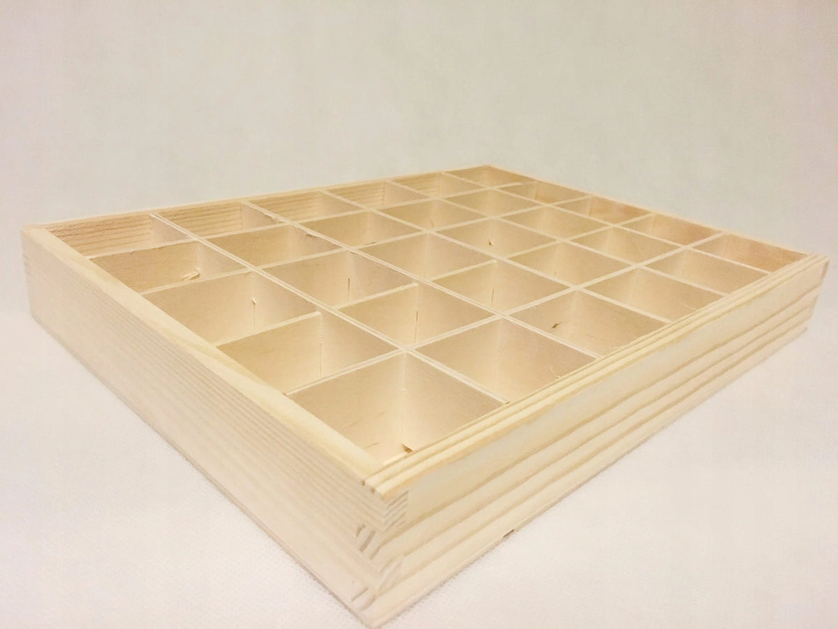 Wooden box with 30 compartments Capacity 6 l