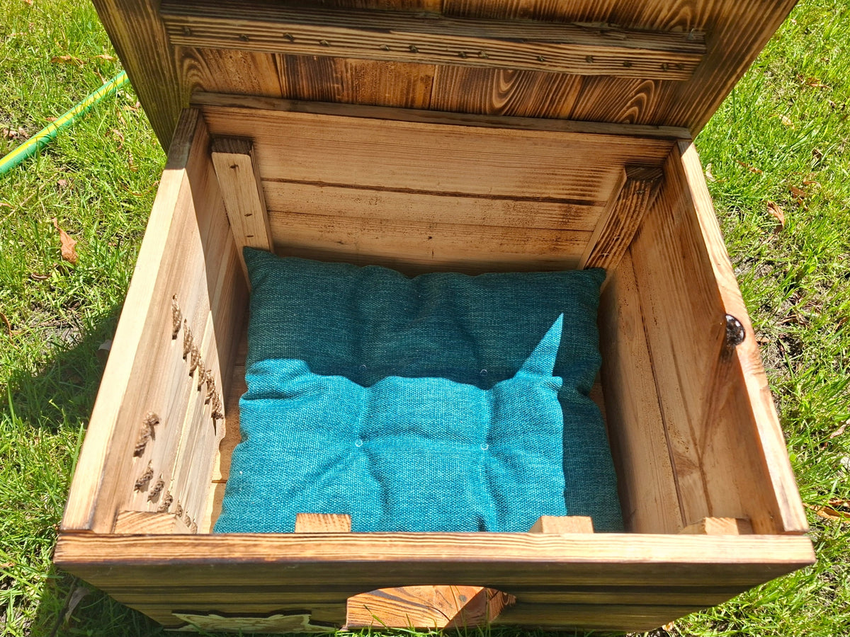 Wooden cat house Roz. M Manufacturer code 5906453727196