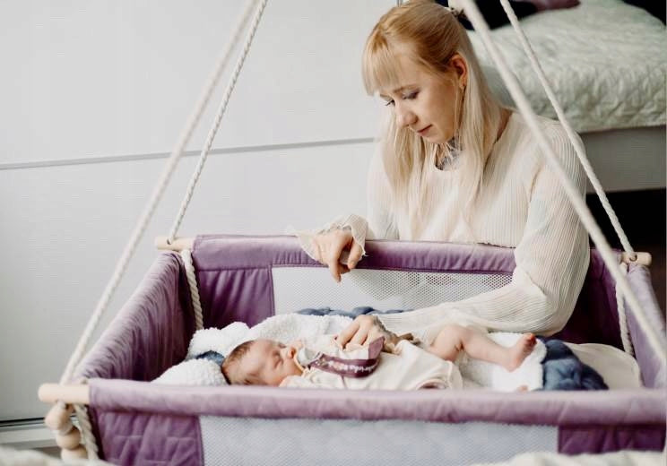 Wooden cradle for baby - velvet pink - playpen extra bed Packaging status original