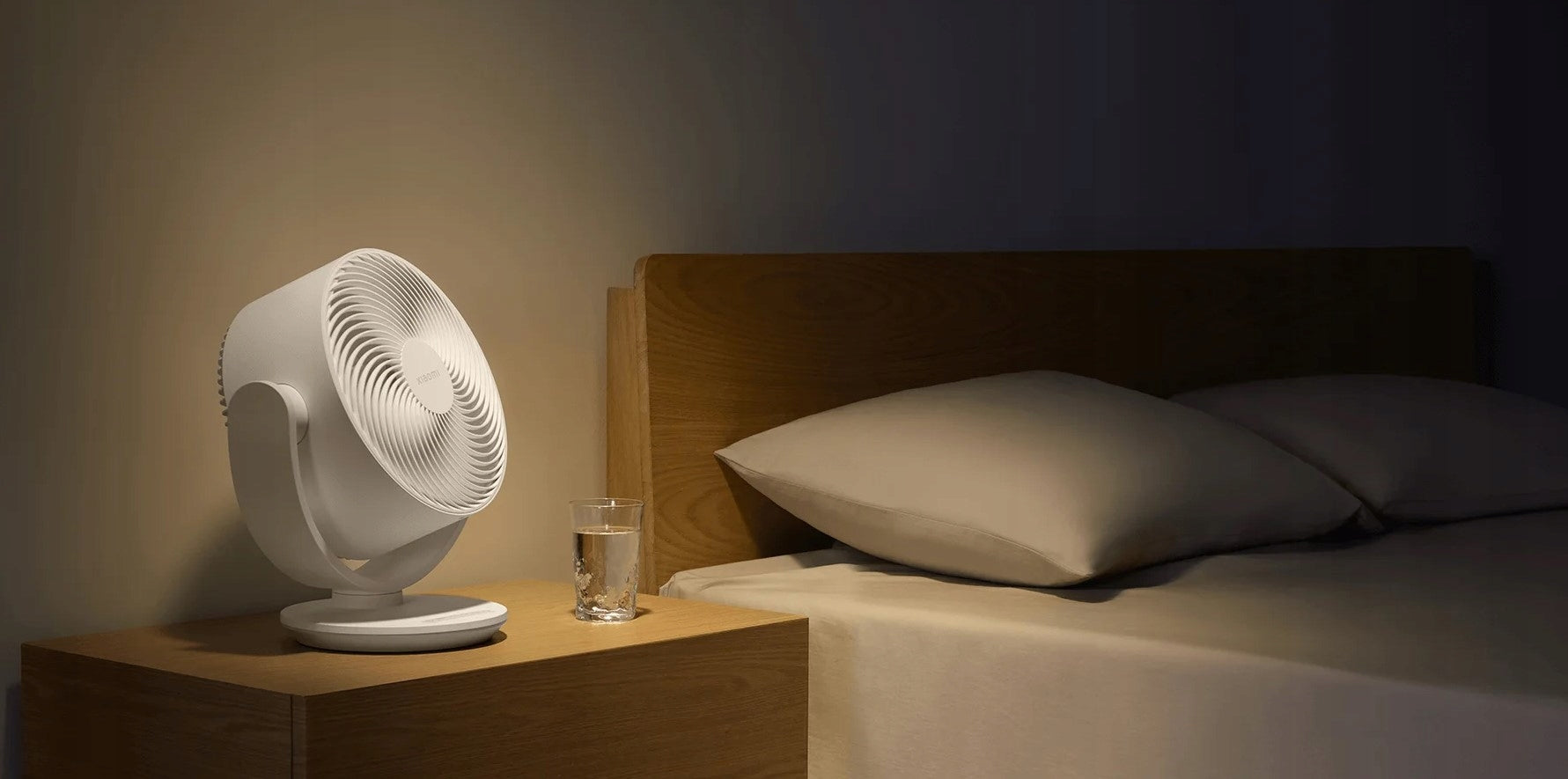 Xiaomi Smart Desktop Air Circulation Fan Dominant color white