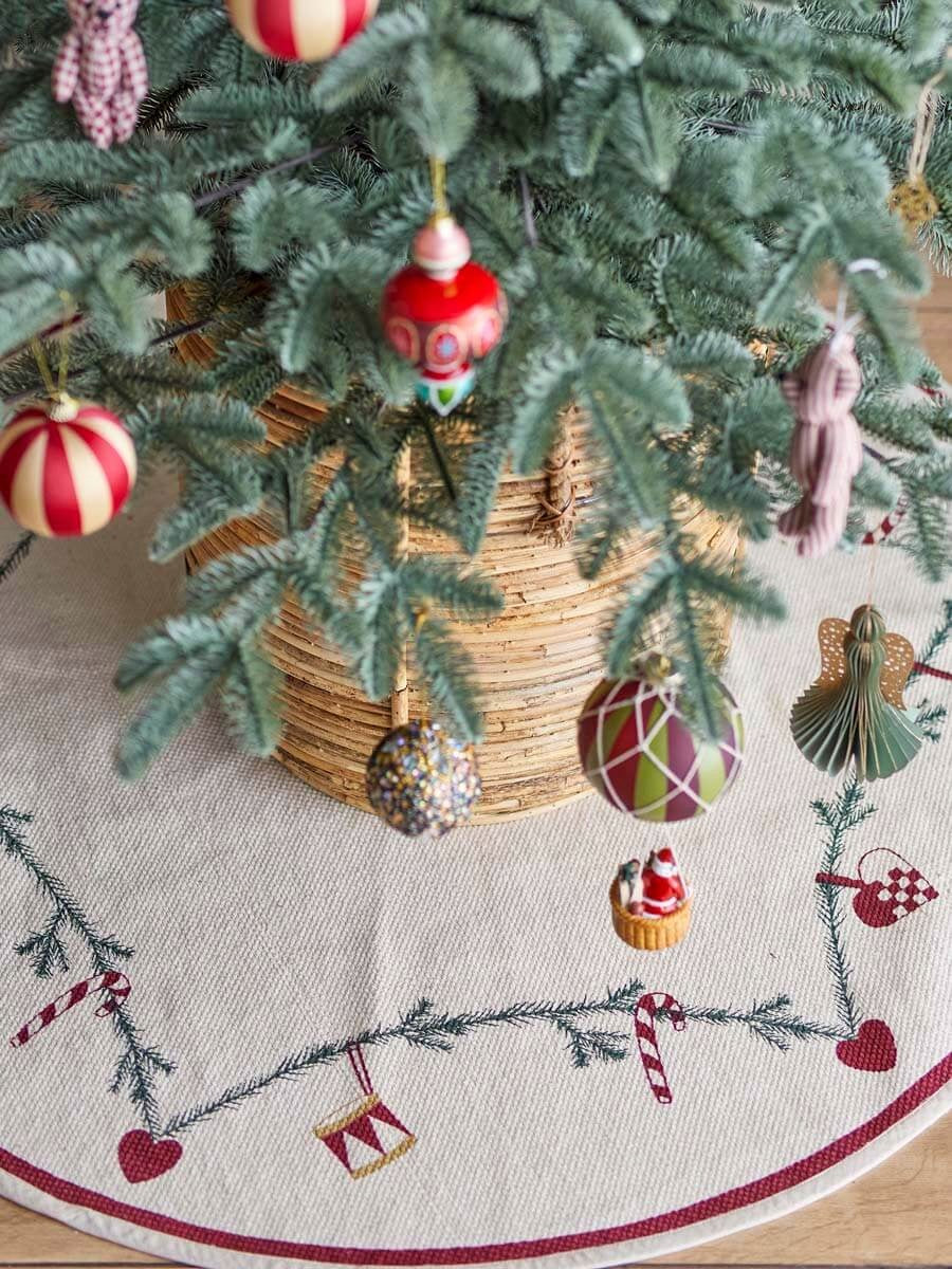Yule Bloomingville Christmas Tree Rug, 110 cm Manufacturer code 5711173346424
