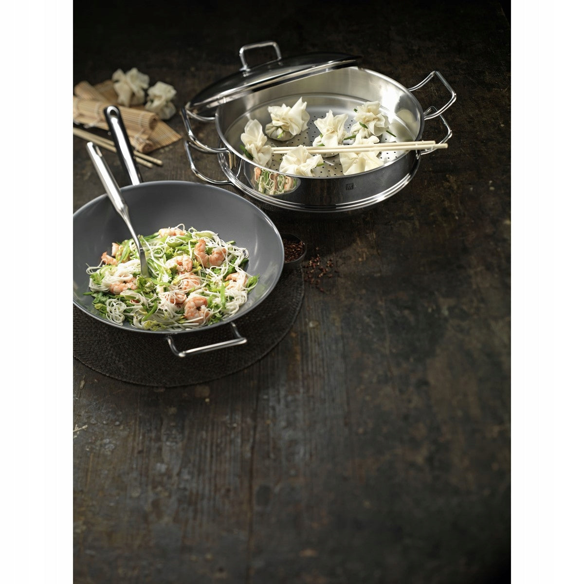 Zwilling Zwilling Plus Wok with ceraforce ultra 32 cm coating Diameter 32 cm