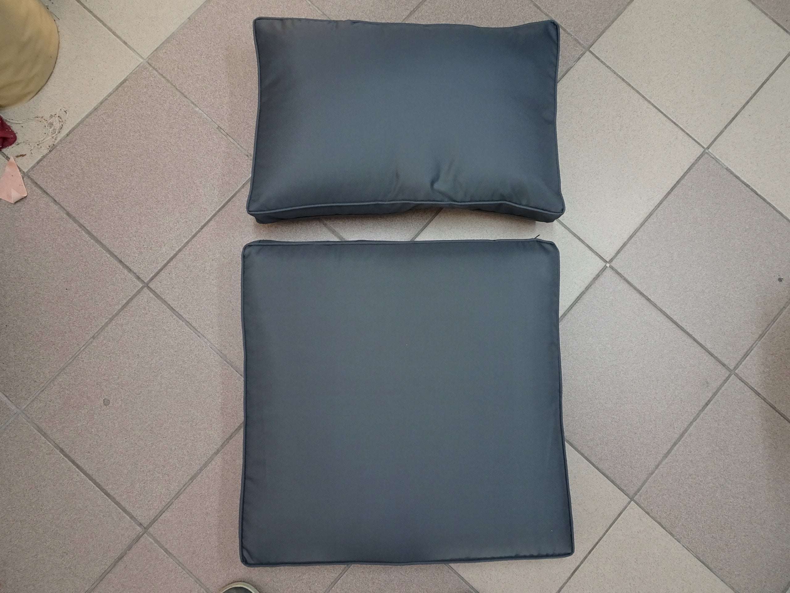 pillows for Technoratan set of 4pcs ANTHRACITE lux Manufacturer no brand